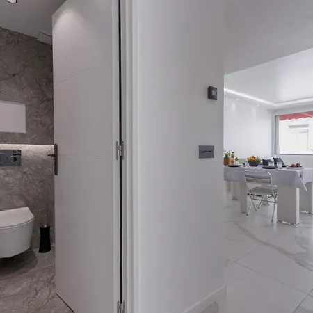 Appartement L'unique Maubourg - Next Martinez - Terrasse